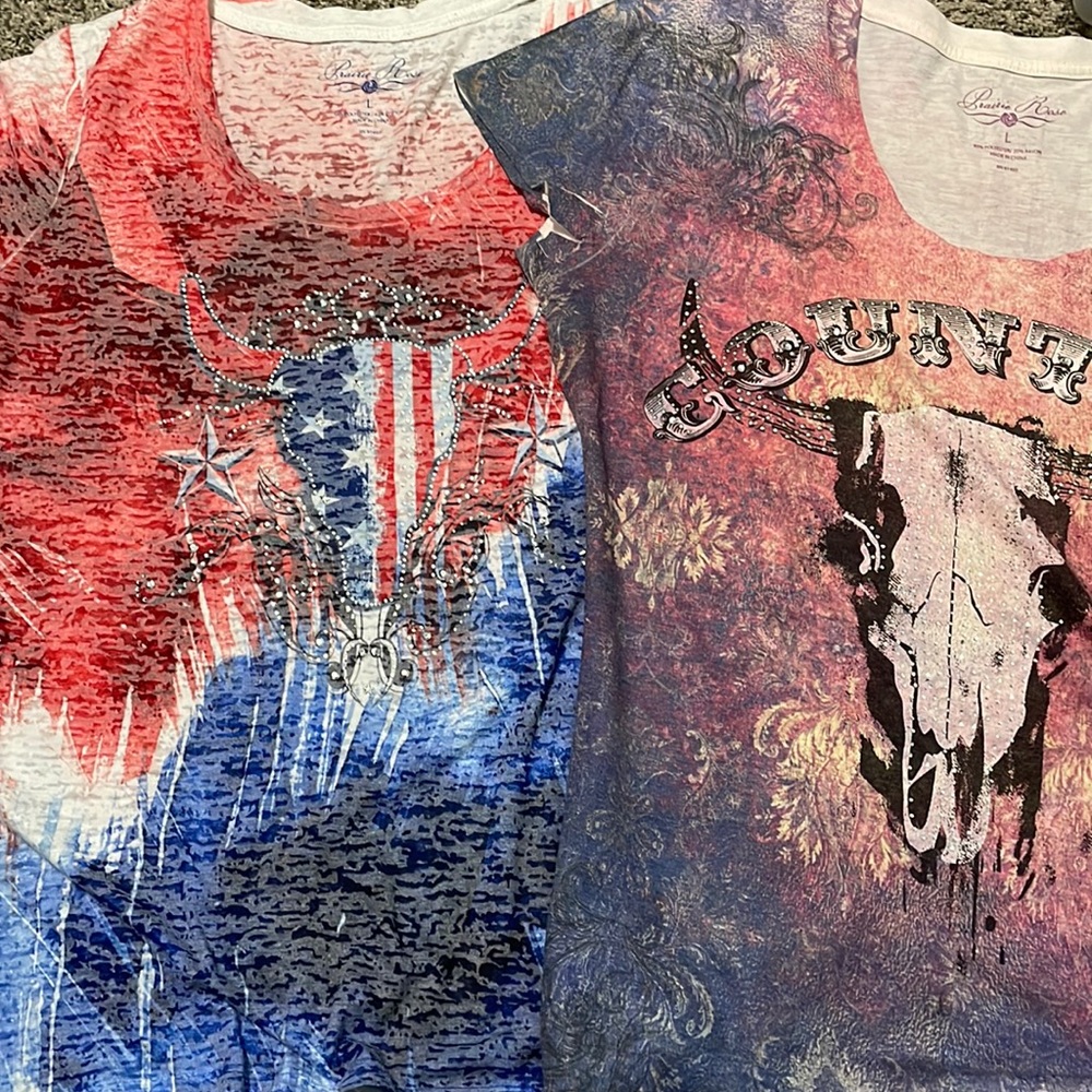 Country Skull Short Sleeve Tee - Red, Blue